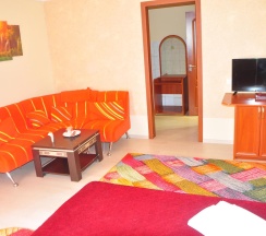 Номер улучшенный с 1 двуспальной кроватью в Волна