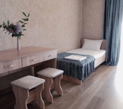 4-местный 2-комнатный номер люкс семейный в Ника