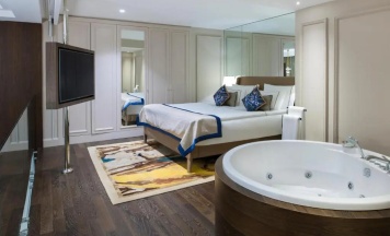 Люкс Дуплекс в Kaya Palazzo Resort & Casino Girne