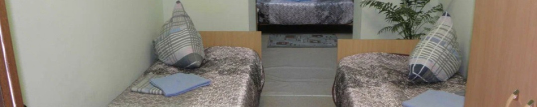 Эконом (трёх местные) в Гостиный дом