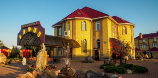 Ковардицы: Отель Риони