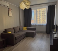 1-комнатные апартаменты улучшенные в Smile Apartments (Смайл Апартментс) на улице Жмайлова 4Г