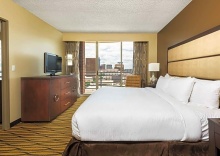 Двухместный номер Mobility accessible с балконом двуспальная кровать в DoubleTree Suites by Hilton Hotel Austin