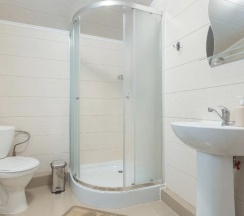 6-мест. 4-х комн. коттедж c видом на море в Берег роз