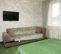 2-комнатная комната люкс в Golden House