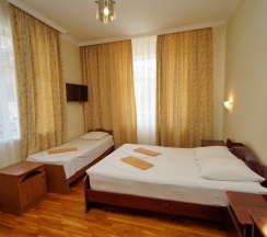 Трёхместный номер Standard с балконом в Ирина