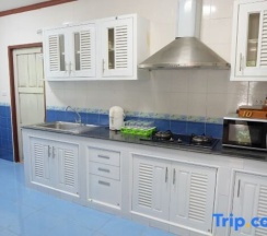 Коттедж с 4 комнатами в Kamalar Palace Longstay house