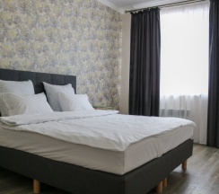 Двухместный полулюкс с балконом и с красивым видом из окна двуспальная кровать в Golden Park