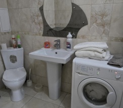 Комната стандарт с 3 односпальными и 3 двуспальными кроватями в Саймон