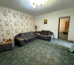 Апартаменты с 3 комнатами в Славный дом