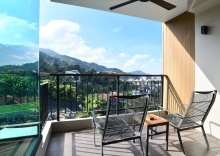 Люкс c 1 комнатой с видом на горы в SKYVIEW Resort Phuket Patong Beach