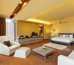 Люкс Grand с видом на бассейн в Impiana Private Villas Kata Noi