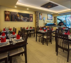 Номер Standard c 1 комнатой в "room in Guest Room - Guesthouse & Restaurant Belvedere - Central Bedroom With Ac Near Patong Beach"