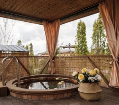 DELUXE SUITE выход на фурако в Sunrise Village