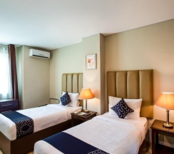 Двухместный номер Superior 2 отдельные кровати в Capital O 461 Asrodel Hotel