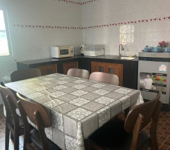 Коттедж с 3 комнатами в Uthaithani Resort