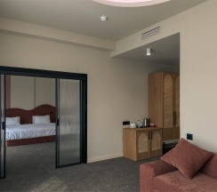 Люкс с видом на крепость в Марена