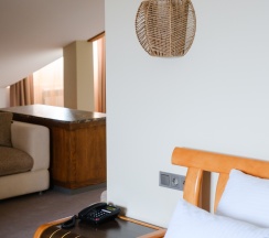 Джуниор сюит 5-й этаж (504) в Увельские курорты