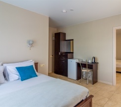 Семейный с видом на море в Стела