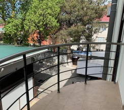 Номер стандарт с 1 односпальной и 1 двуспальной кроватью в Спарта