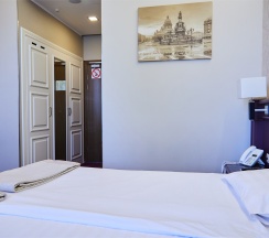 Супериор: Панорама Невы в The Bridge hotel