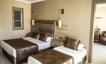 Номер Family Connection с видом на море в Green Nature Diamond Hotel