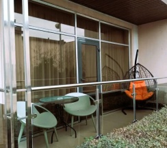 Люкс с 2 комнатами с балконом и с красивым видом из окна в Diamond Park