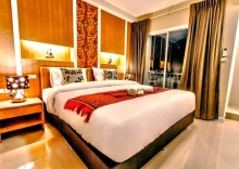 Двухместный номер Standard с балконом двуспальная кровать в The Aim Sathorn Hotel