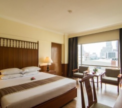 Двухместный семейный номер Standard в Bangkok Palace Hotel