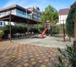 Двухэтажный коттедж в Galla