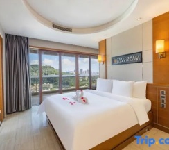 Двухместный люкс Deluxe с видом на реку (двуспальная кровать) в Sanya Phoenix Waterside Gloria Resort