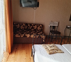 Комфорт трехместный с балконом в У Валентины