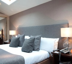 Номер Standard в Cults Hotel