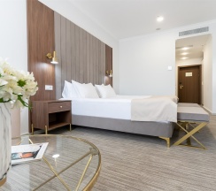 СТАНДАРТ ПЛЮС С ВИДОМ НА ГОРОД в Grand Yan Hotel