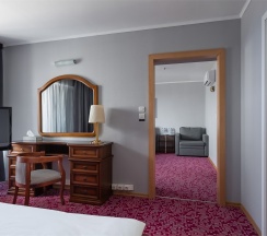 Люкс Двухкомнатный в Marins Park Hotel Новосибирск