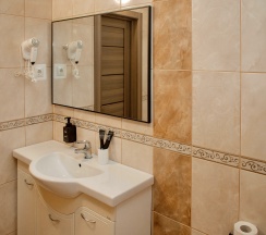 Люкс с видом на море в Ассоль