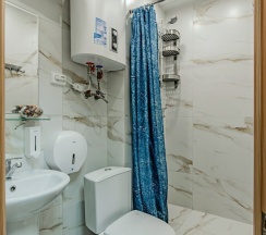 Семейный номер с ванной комнатой в ЗОО