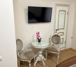 Номер Делюкс с кроватью размера "King-size" с балконом в Академия