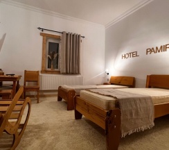 Двухместный номер с раздельными кроватями в Pamir