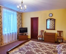 Номер люкс с 1 двуспальной кроватью (с пансионом) в Ангара