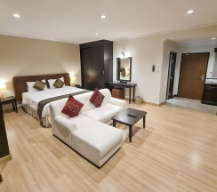 Двухместный люкс с балконом двуспальная кровать в Grand Garden Hotel & Residence