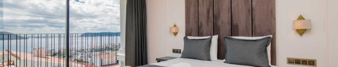 Трёхместный номер Deluxe с 2 комнатами с видом на море в Kas Pier Hotel