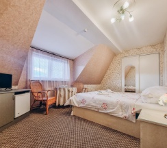 Комната стандарт с 1 двуспальной кроватью в Гренч