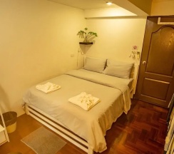 Двухместный номер Economy с видом на сад (двуспальная кровать) в Home16 Hostel 16