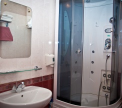 Студия с кроватью размера "King-size" в Звёздный