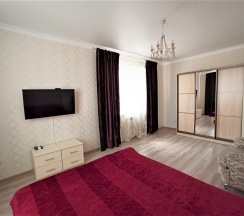 М.Горького 85Б. 1-комн.кв., 3-этаж, 92 в АнтиОтель