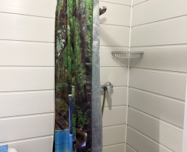 Четырёхместный номер Standard с балконом в Светлана