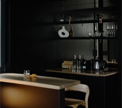 Дом на скале с купелью Oslo в Eder Vuoksa