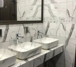 Восьмиместный женский общий номер в Radar Hostel