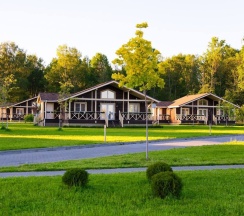 Четырёхместное шале с 2 комнатами с красивым видом из окна в Vazuza Country Club